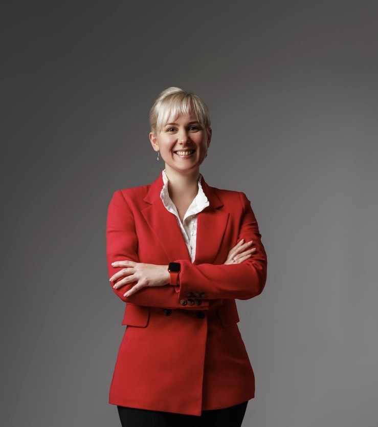Friendly dentist Dr. Alena Kvashenka